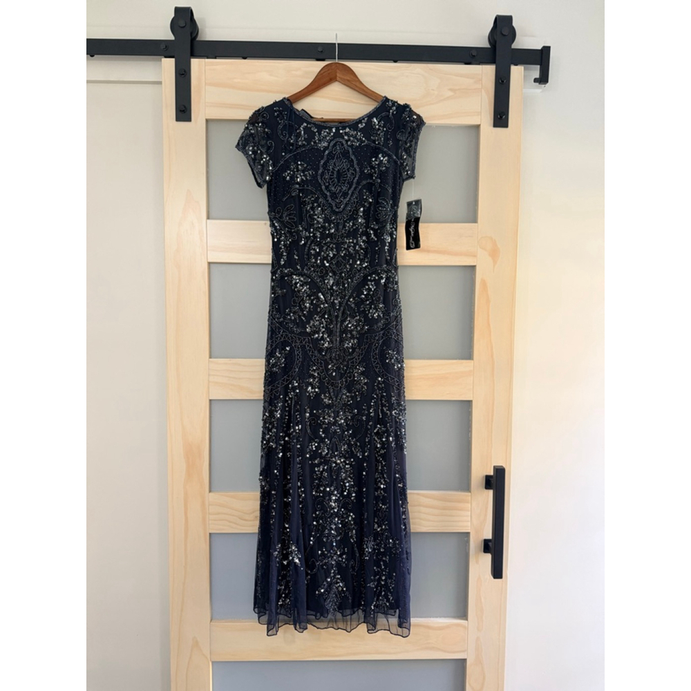 Pisarro Nights Beaded Gown Deep Slate Navy Size 4 NWT Nordstrom Formal Evening